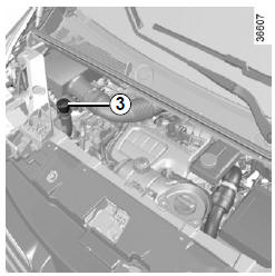 Renault Trafic. Réservoir lave-vitres