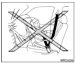 Nissan NV. Précautions concernant les dispositifs de retenue pour enfant 