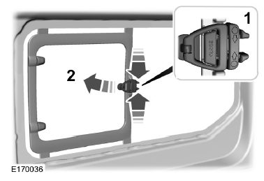 Ford Transit. Ouverture des vitres de custode arrière